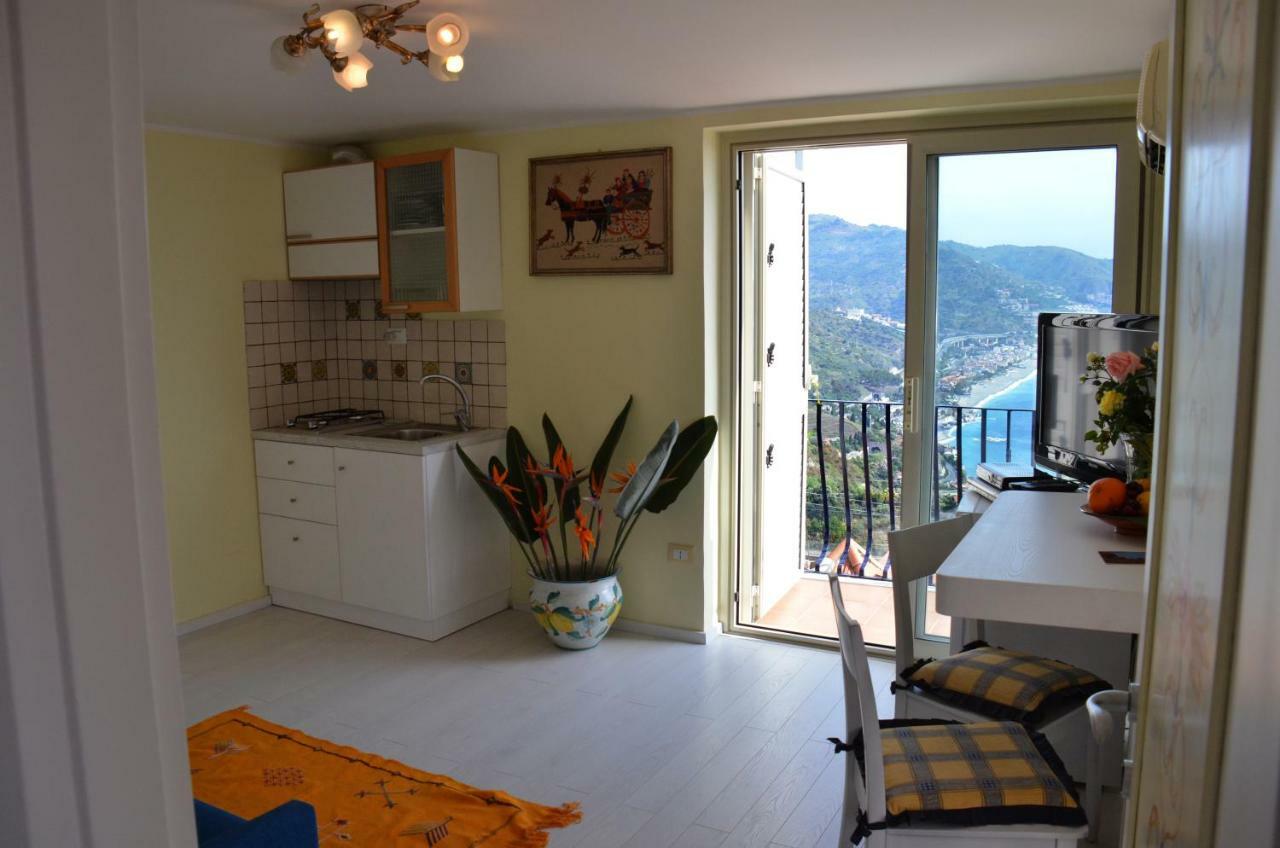 Apartment L'Attico Taormina Zewnętrze zdjęcie
